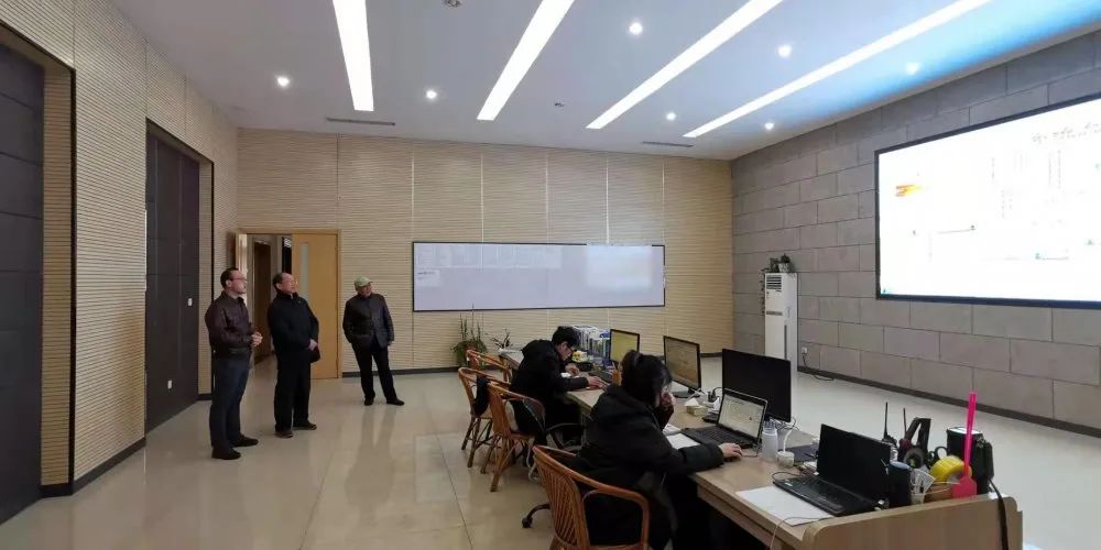 華中科技大學陳良才教授應(yīng)邀到訪集團進行技術(shù)交流座談